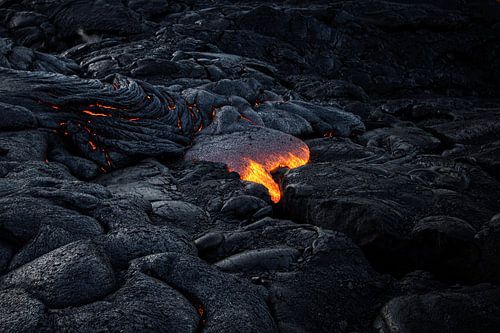 Lava in Big Island of Hawaii van Monique de Koning