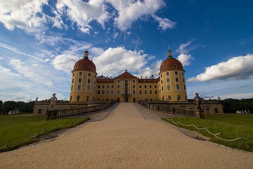Schloss Moritzburg - Architektur In Symmetrie