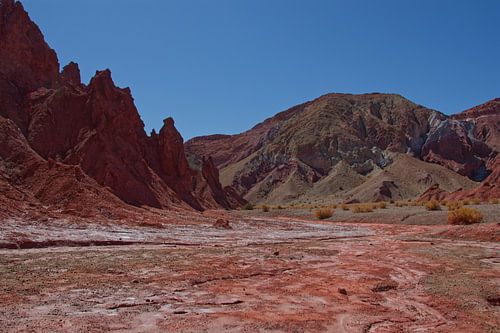 Rainbow valley in de Atacama woestijn