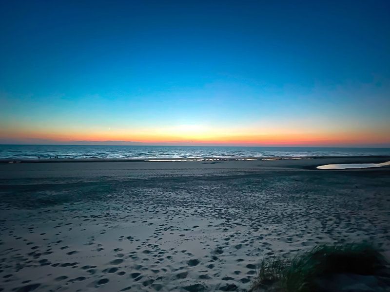 Beach Noordwijk by Michael Ruland