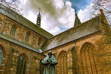 Grote kerk Naarden, beeld Comenius van Jan Croonen