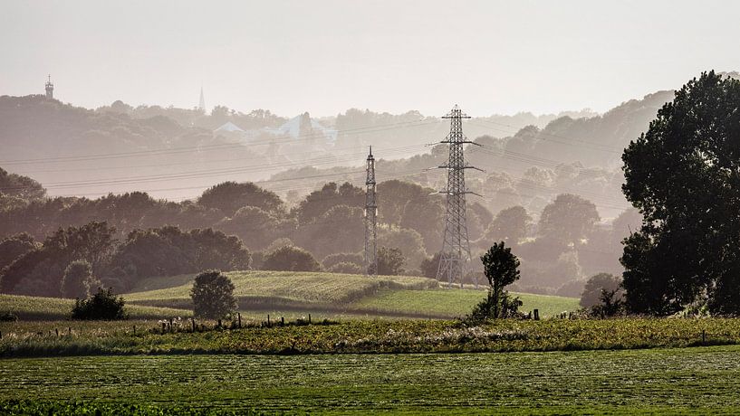 Electricity pylons in Ransdalerveld by Rob Boon