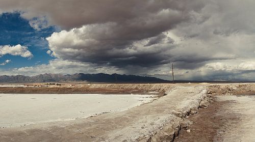 Het Caka zoutmeer in het Tibetaans Plateau by Yona Photo