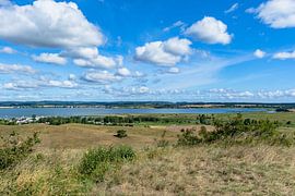 Groß Zicker, uitzicht op Gager, Reddevitzer Höft, Hagensche Wiek, Rügen van GH Foto & Artdesign