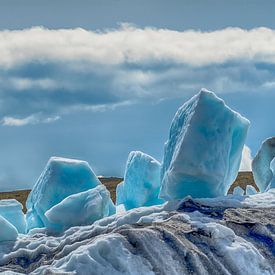 Icecubes by Jack Soffers