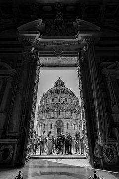 Silhouet Fotografie Duomo tot Battisterio Pisa Italië van Martijn Jebbink Fotografie