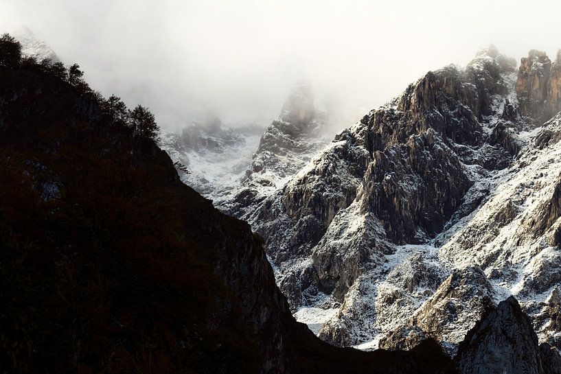 Berggipfel in den Picos de Europa von Hans Debruyne