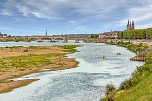Kajakfahrer auf der Loire in Blois