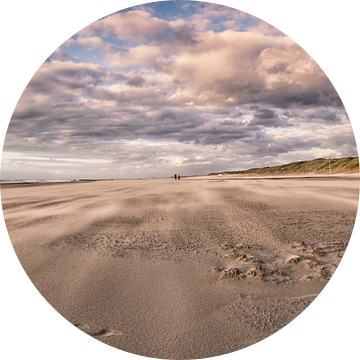 Strand van Bredene aan zee. van Focco van Eek