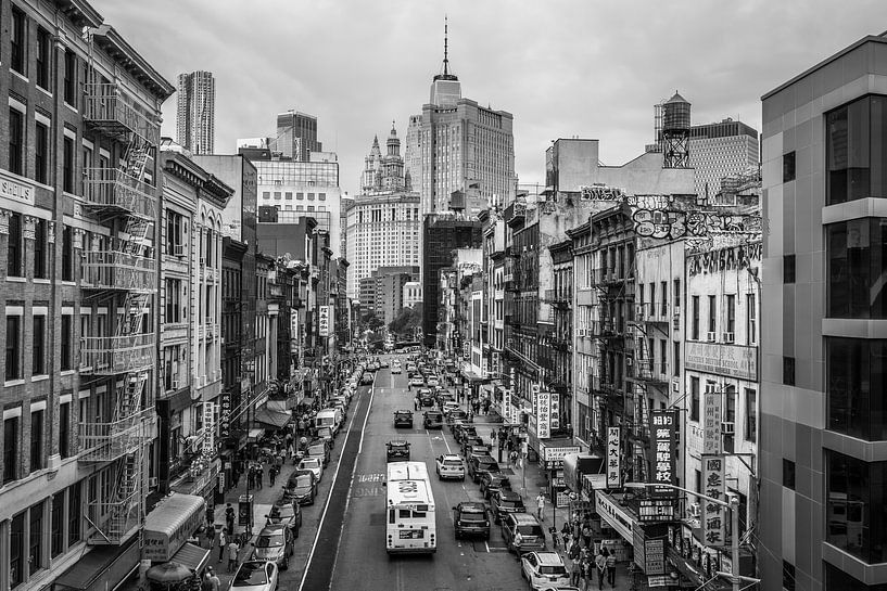 Chinatown, East Broadway street, New York van Vincent de Moor
