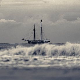 Sailing ship by Stephan Zaun