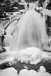 Triberg Waterval in Winter Detail