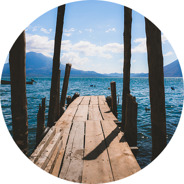 Lago Atitlán (Meer van Atitlan) pier in Guatemala van Michiel Dros