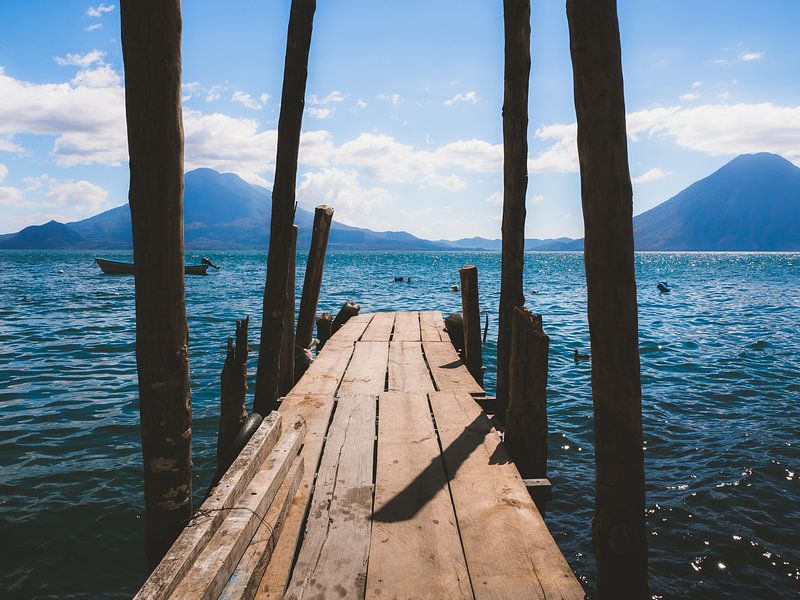Lago Atitlán (Meer van Atitlan) pier in Guatemala van Michiel Dros