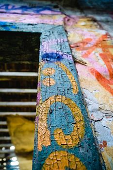 Encadrement de porte en grafitti