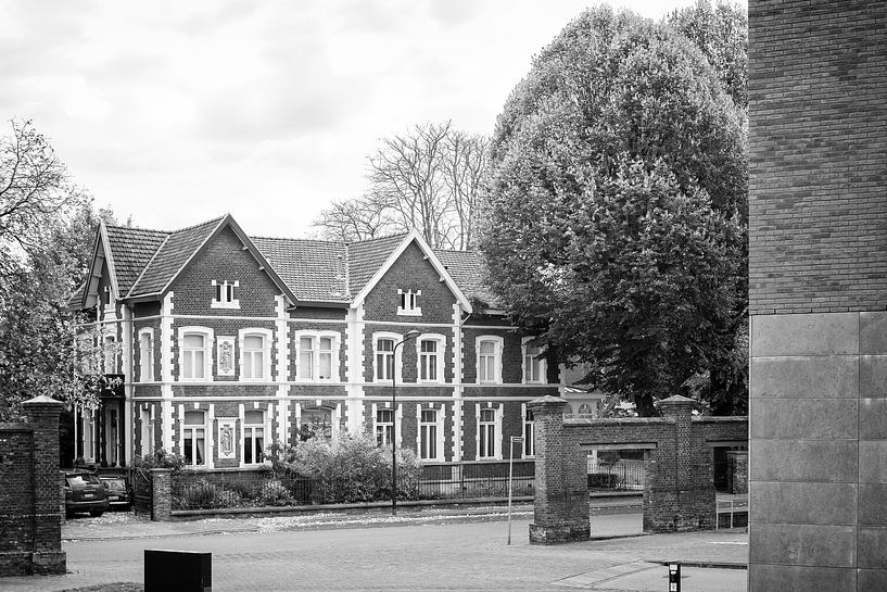 Villa Weltevreden in the Heugemerveld district, Maastricht by Streets of Maastricht