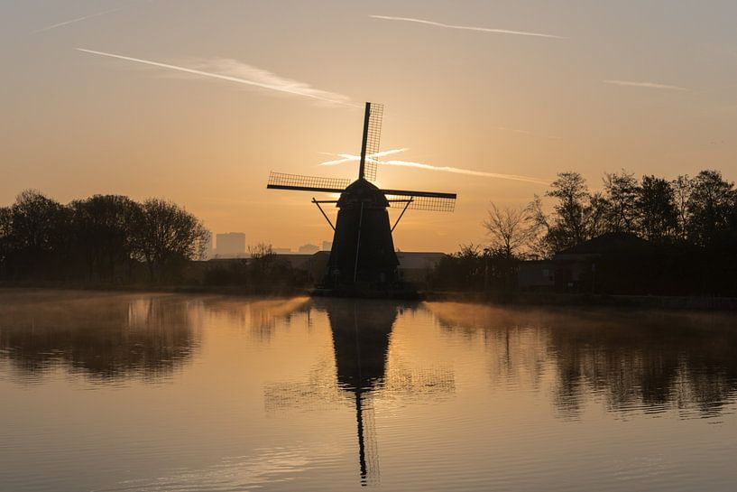 Achtend aan de Amstel van Paul Tolen