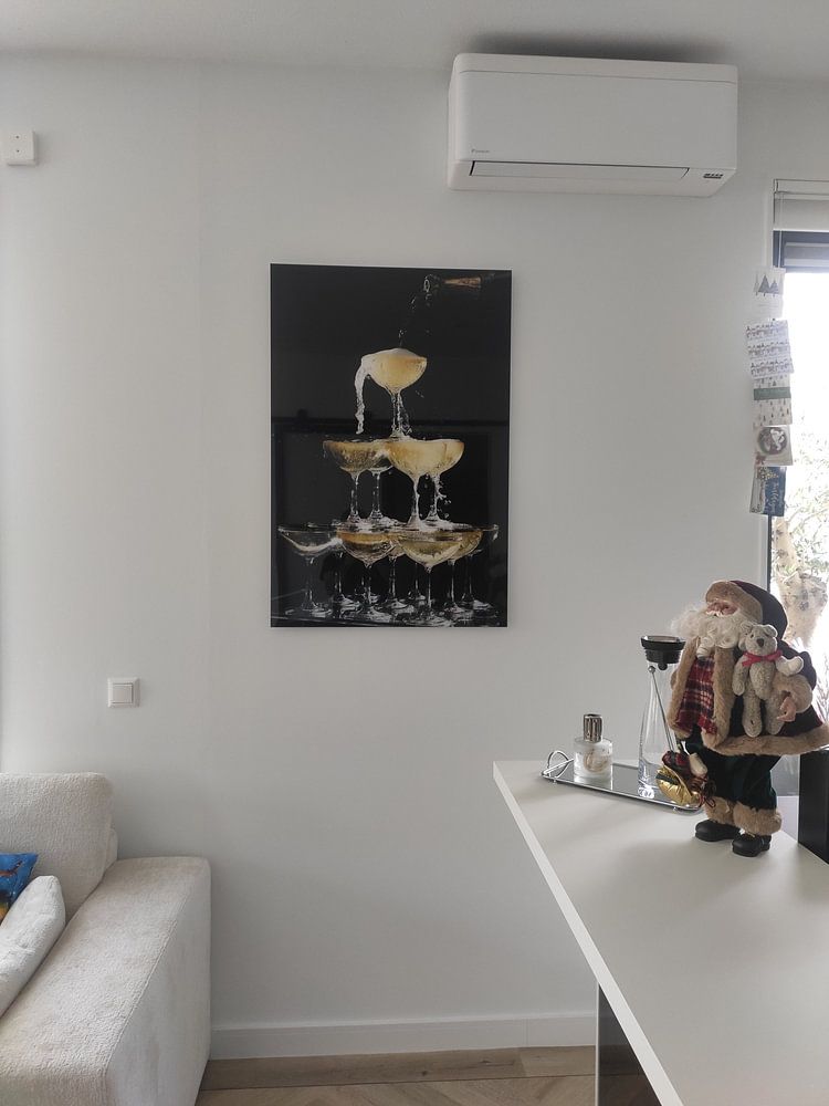 Champagne Fountain  van David Potter 