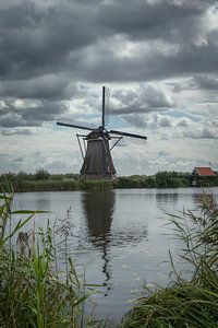 Hollandse windmolen aan de Kinderdijk van Mart Houtman