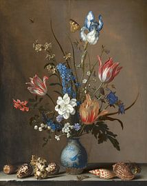 Bloemen in een Wan-Li vaas en schelpen, Balthasar van der Ast