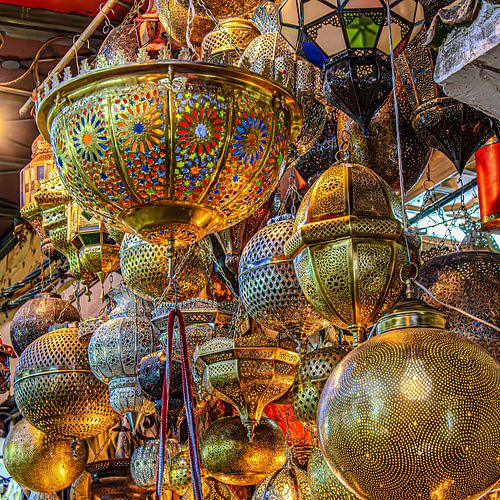 Koperen lampen in de souk van Marrakech