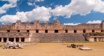 Mexico: Pre-Hispanic Town of Uxmal (San Isidro) sur Maarten Verhees