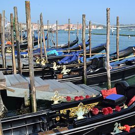 Italië, Venetië: gondelier bij  de Canal Grande van Getty Betlem