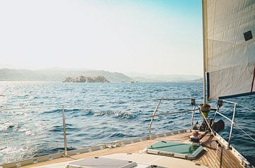 Sailing off the coast of Greece by Daphne Groeneveld