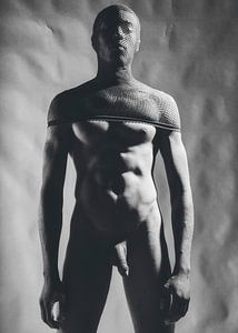 Très bel homme nu. Photographié avec un regard pervers. #E9432