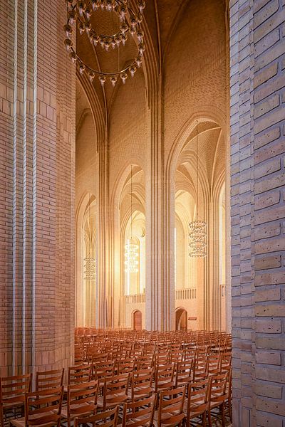 Grundtvigs Kirke by Leon Okkenburg