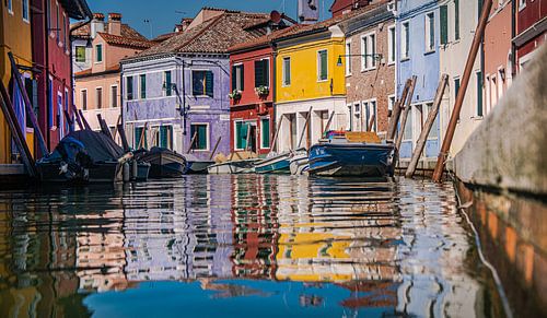 Prachtige kleurrijke huizen in Venetie (Burano)