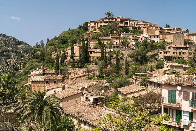 Deia, Mallorca by Peter Schickert