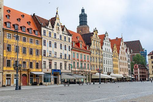 Schöne Gebäude am Rynek in Breslau, Polen 7/8