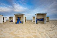 chalets de plage sur la plage de katwijk au bord de la mer par Gerard De Mooij Aperçu