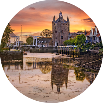 Zierikzee, Zuidhavenpoort bij zonsondergang van Kees Dorsman