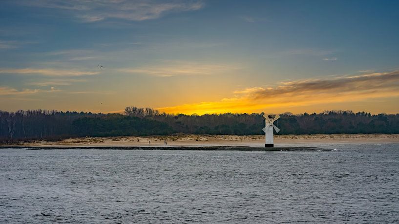 Foto van de vuurtoren in Swinoujscie, Polen van Animaflora PicsStock