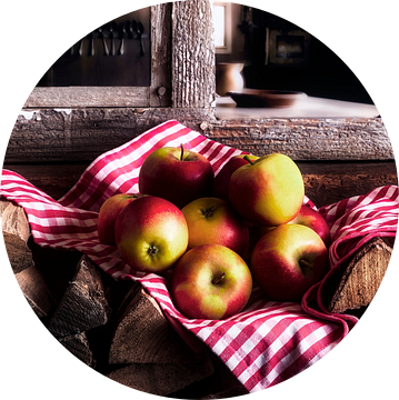 Appels op een houten bocht van Jürgen Wiesler