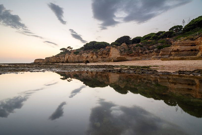 Réflexion sur l'eau de l'Algarve par Michel Geluk