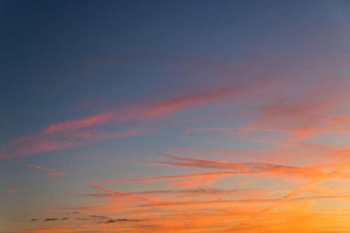 Coucher de soleil nuageux