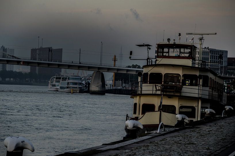 Rotterdam boot by Oguzhan Beyaztas