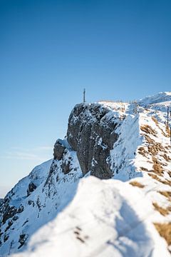 Winteruitzicht vanaf de Hochgrat naar de Allgäuer Hoge Alpen van Leo Schindzielorz
