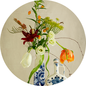Stilleven. Fris Zomer Boeket. Heinen Delfts Blauw. van Alie Ekkelenkamp
