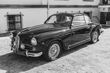 Alfa Romeo 1900 CSS 'Super Sprint' 1954 klassieke Italiaanse sportwagen in zwart-wit.