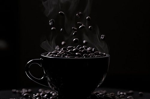 Dampfer Kaffee in schwarzer Tasse von Poster Art Shop