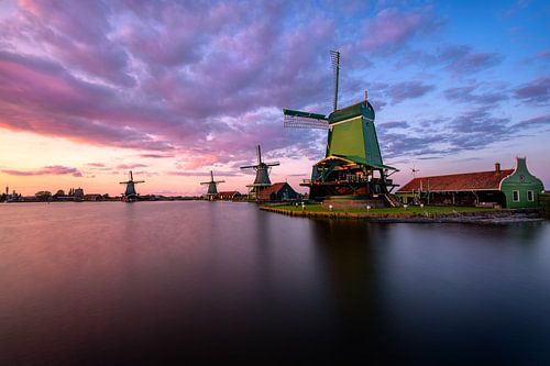 Sunsetting by the Zaanse Schans