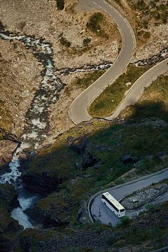 Les routes sinueuses de Trollstigen, Norvège sur qtx