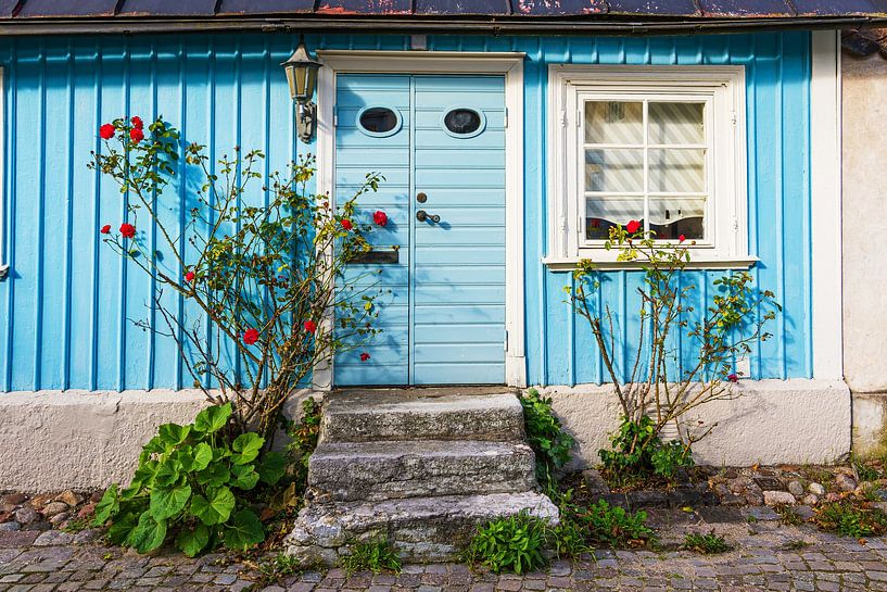 View of a historic house in the old town centre of Visby, Sweden by Rico Ködder