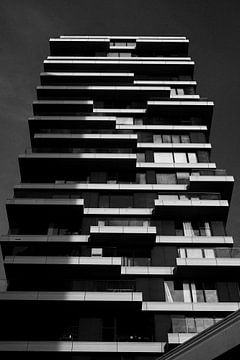 Vorderansicht eines Gebäudes in Schwarzweiß | Amsterdam | Niederlande Reisefotografie von Dohi Media