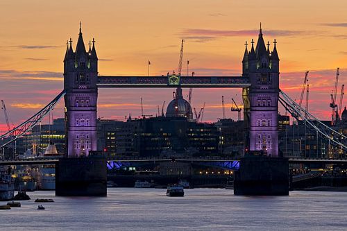 Tower Bridge just after sunset in London by Anton de Zeeuw