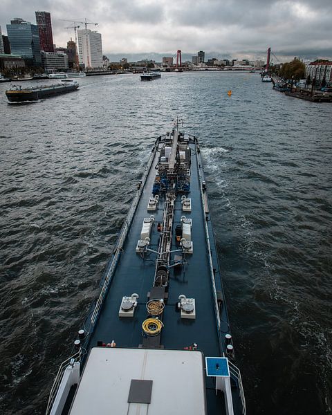 Binnenschifffahrt durch Rotterdam von vdlvisuals.com